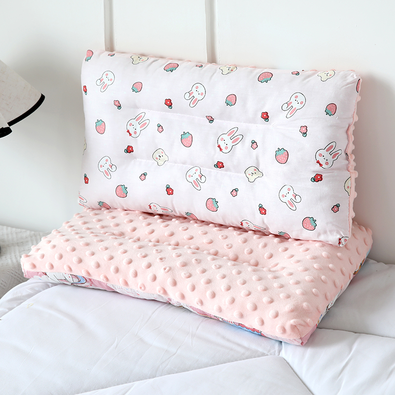 1 buah bantal nyaman berbahan  - Interior Design Concept ulasan dan harga