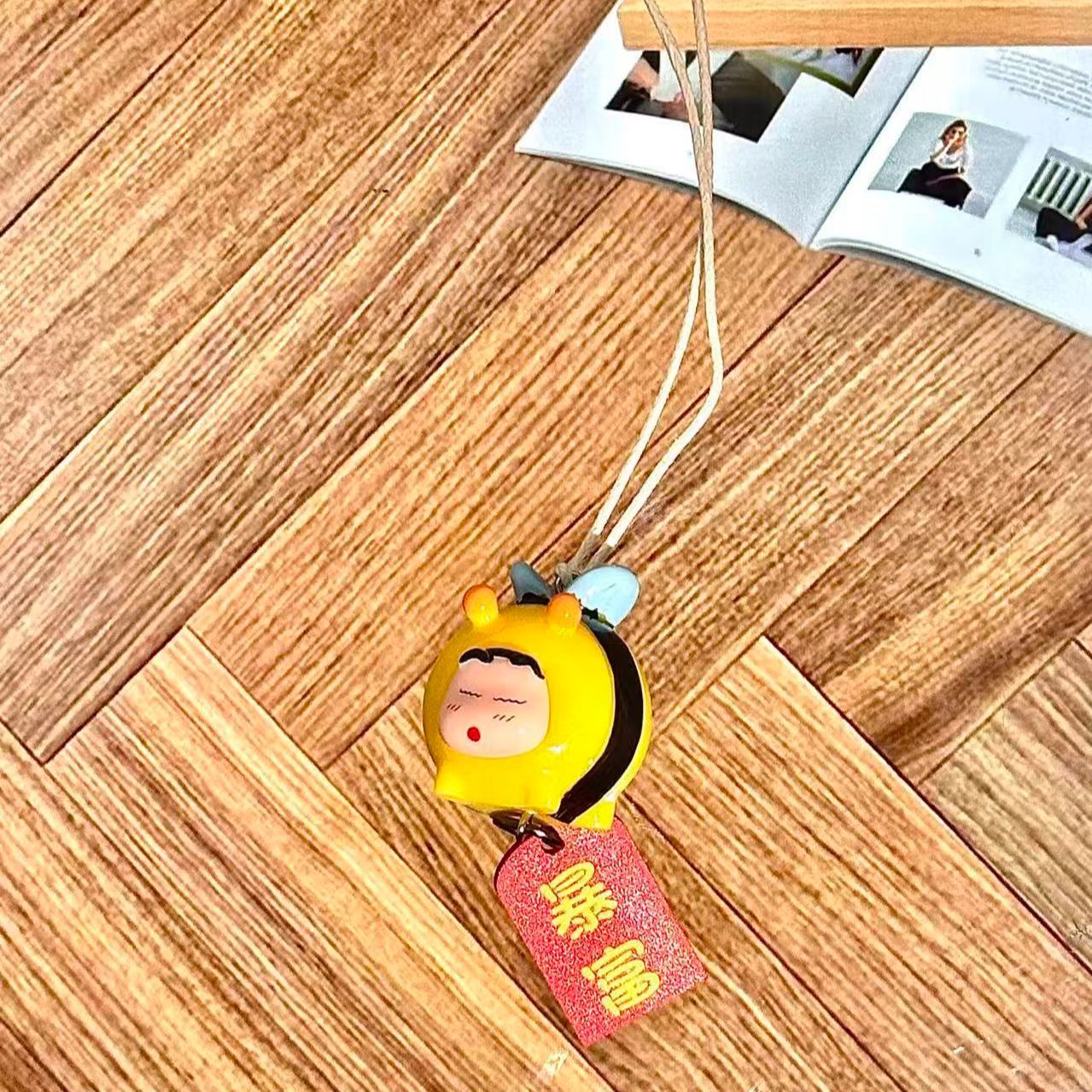 Figur Cosplay Crayon Shin-chan - Interior Design App ulasan dan harga